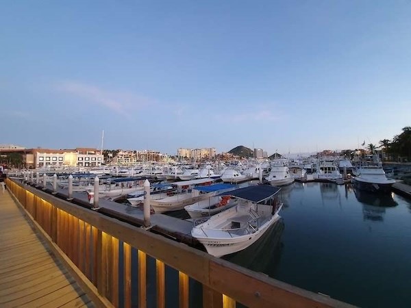 The Perfect Home Base for Your Revillagigedo Dive Trip